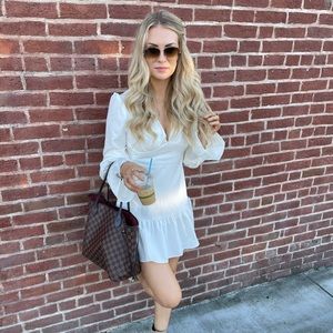 White long sleeve dress -zip up